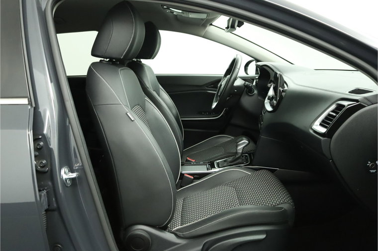 Vehicle Image 33