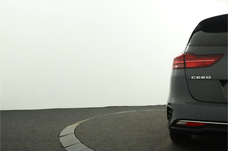 Vehicle Image 39