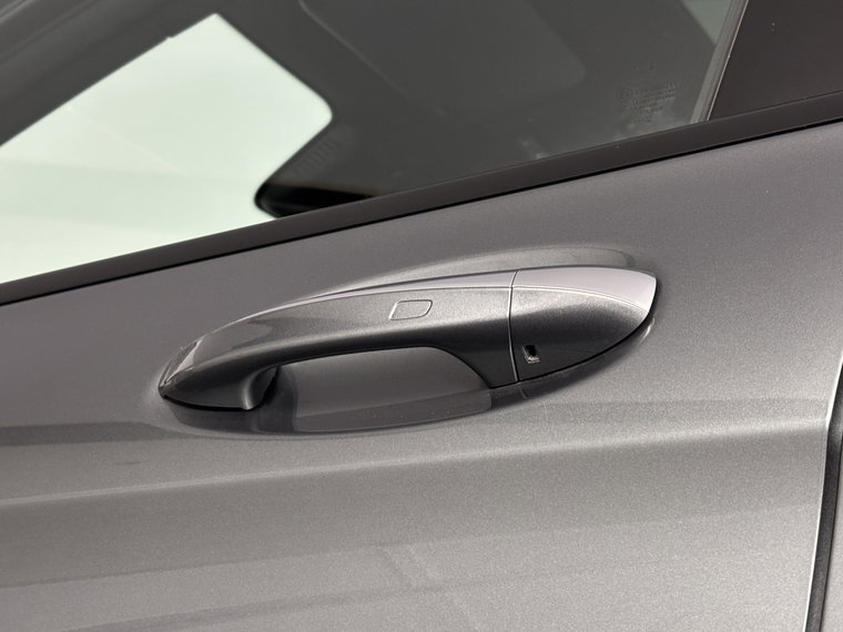 Vehicle Image 50