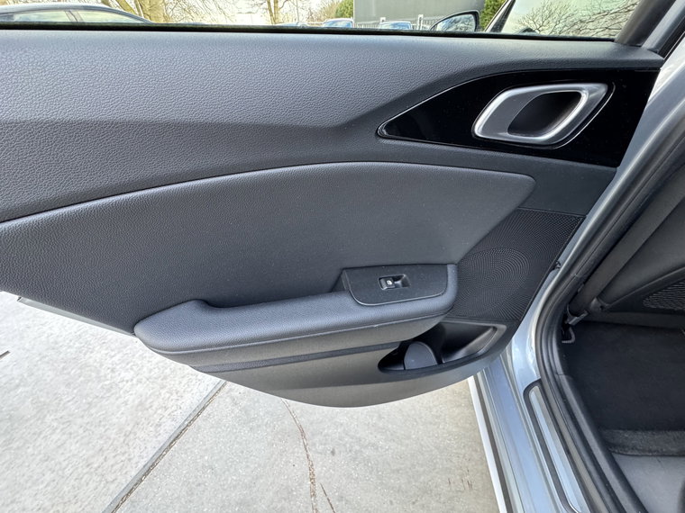 Vehicle Image 31