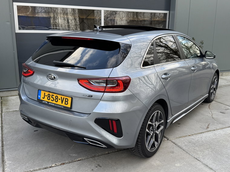 Vehicle Image 36