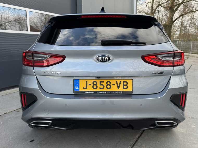 Vehicle Image 38