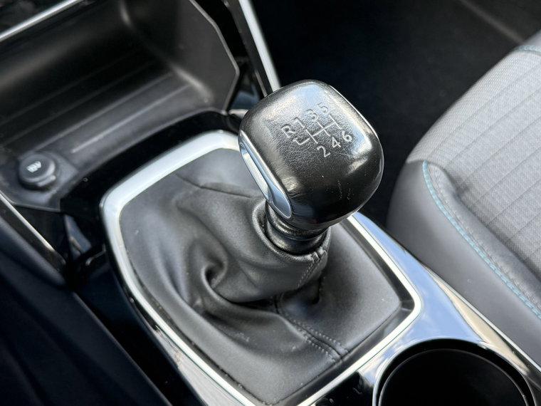 Vehicle Image 24