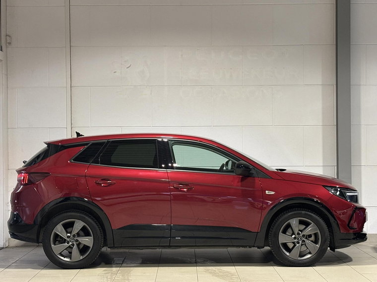 Vehicle Image 6