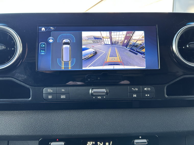 Vehicle Image 23