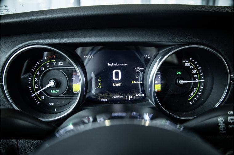 Vehicle Image 13