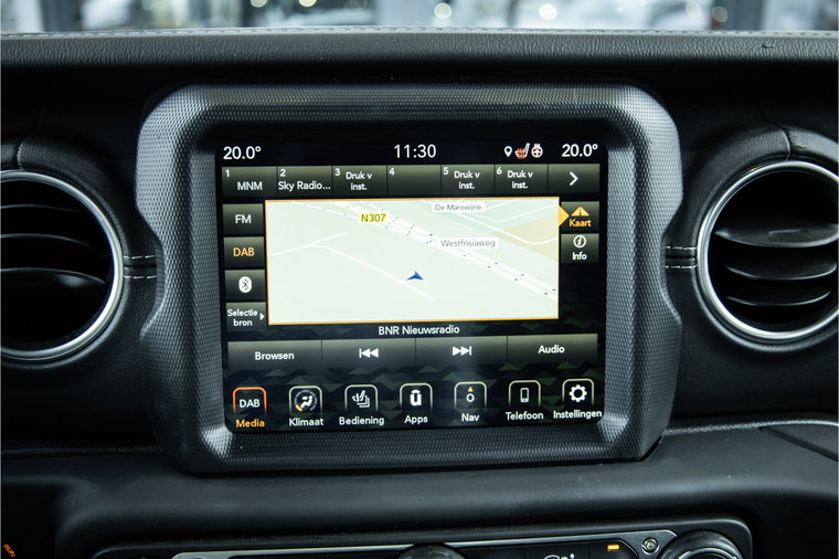 Vehicle Image 17