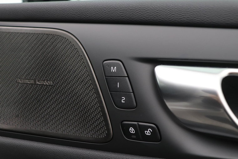 Vehicle Image 48