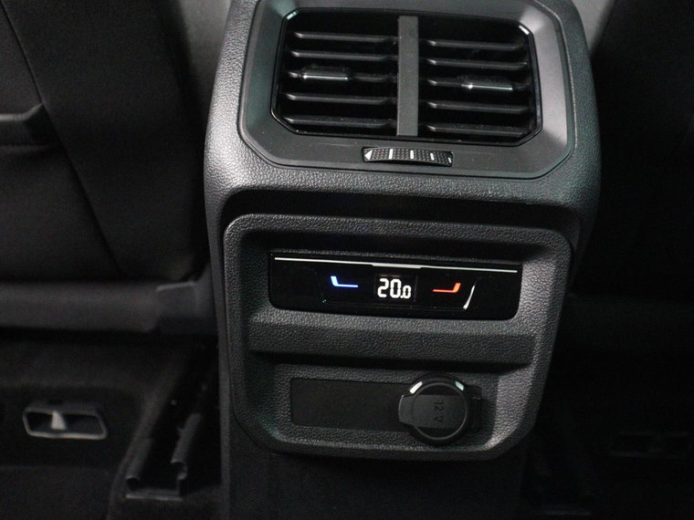 Vehicle Image 34