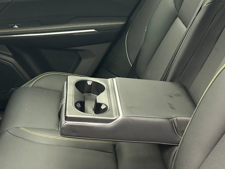 Vehicle Image 37