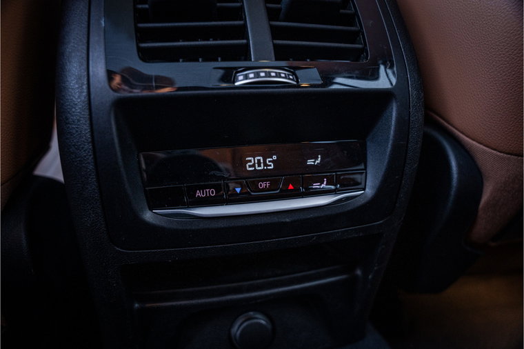 Vehicle Image 41