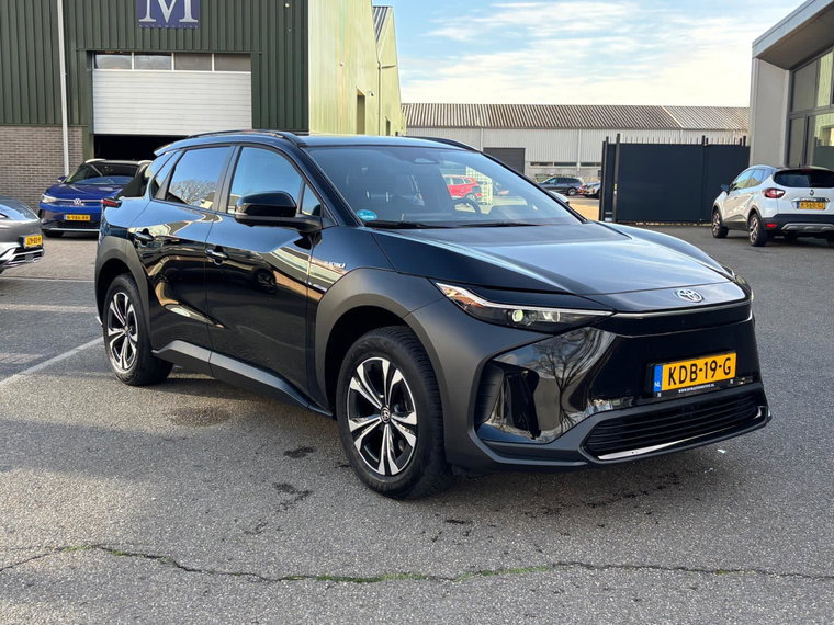 Vehicle Image 3