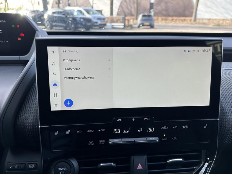 Vehicle Image 21