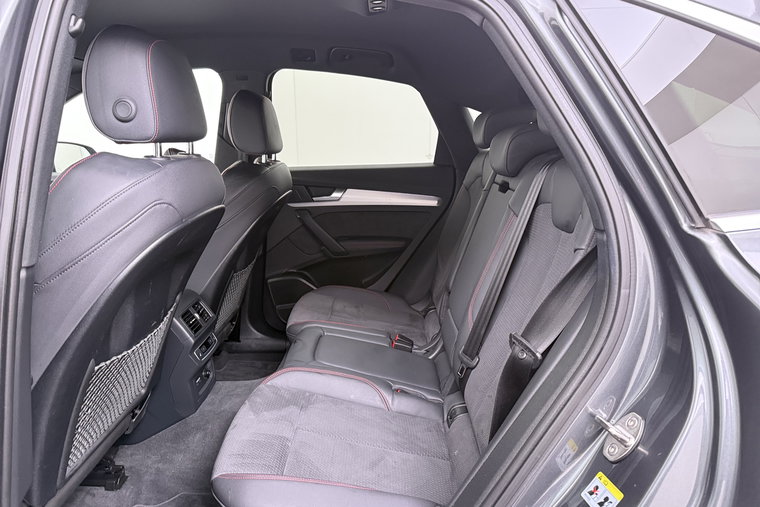 Vehicle Image 14