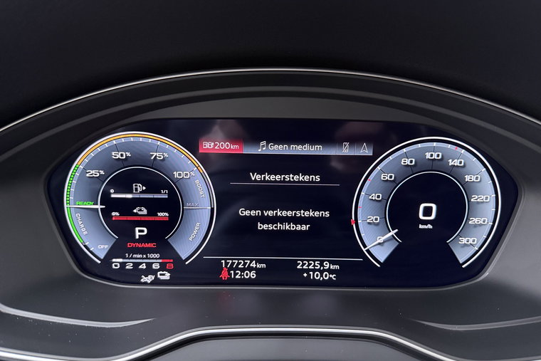 Vehicle Image 30