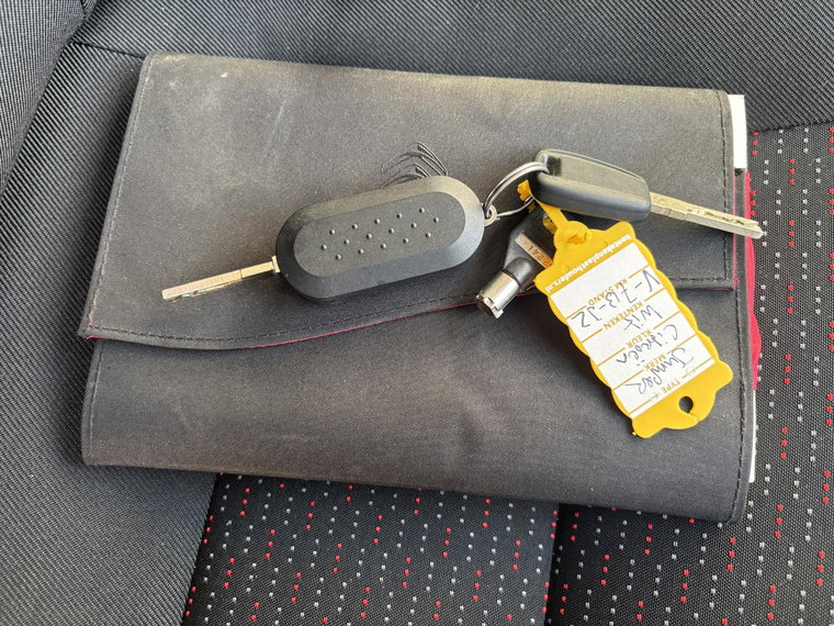 Vehicle Image 17