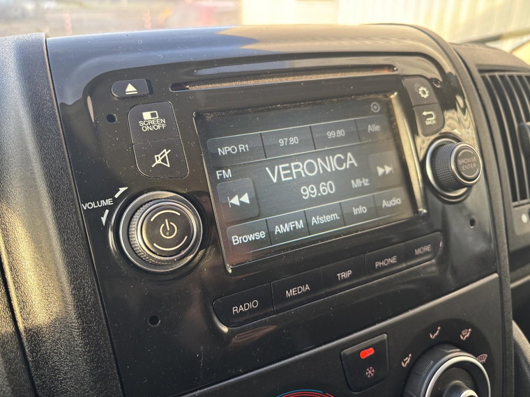 Vehicle Image 24