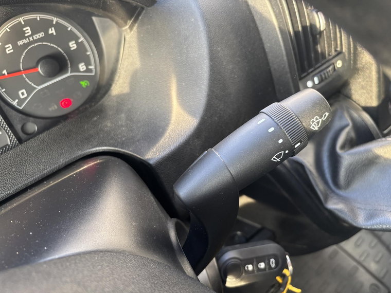 Vehicle Image 28