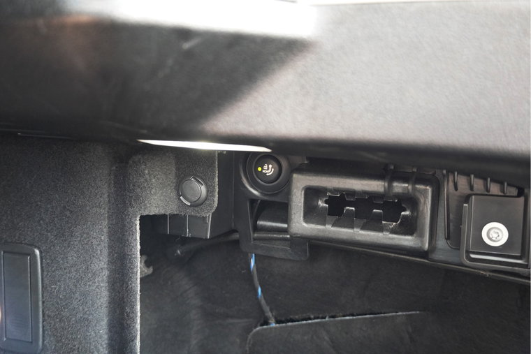 Vehicle Image 17