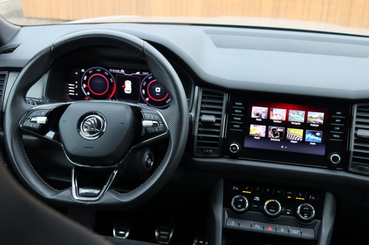 Vehicle Image 15