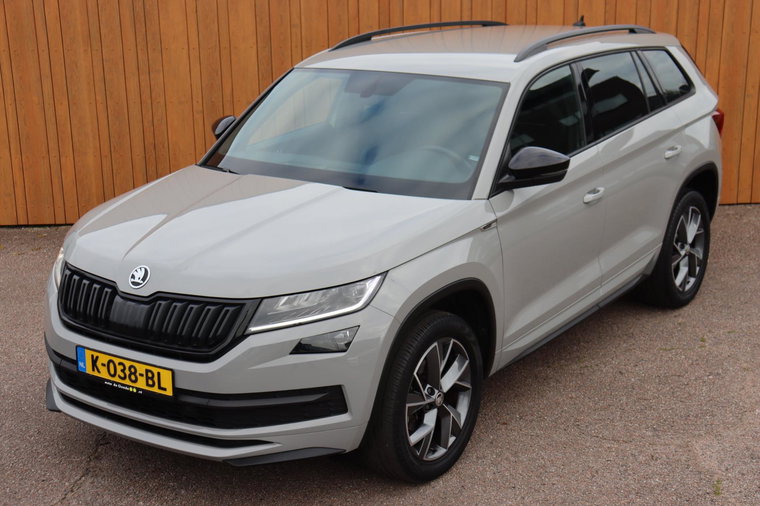 Vehicle Image 6