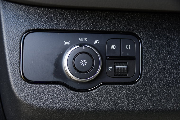 Vehicle Image 27