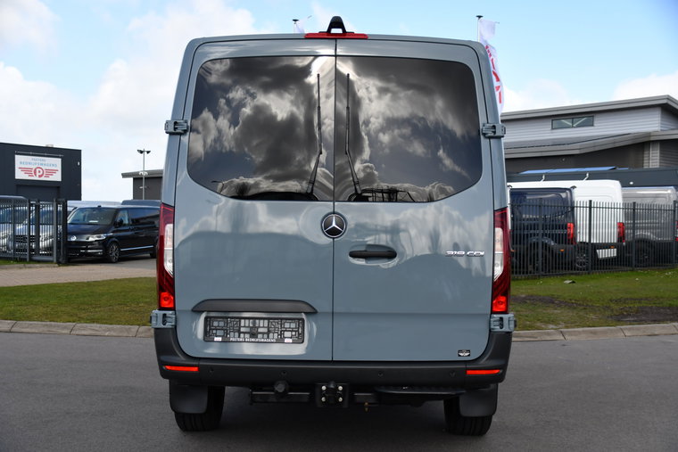 Vehicle Image 34