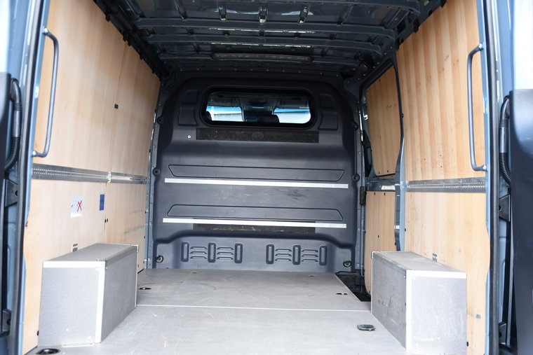 Vehicle Image 36
