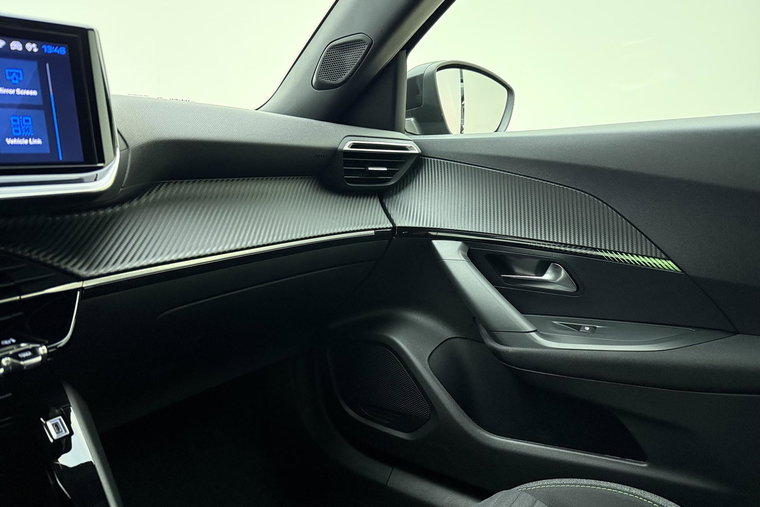 Vehicle Image 30