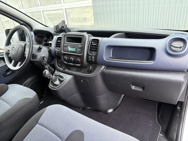 Vehicle Image 38