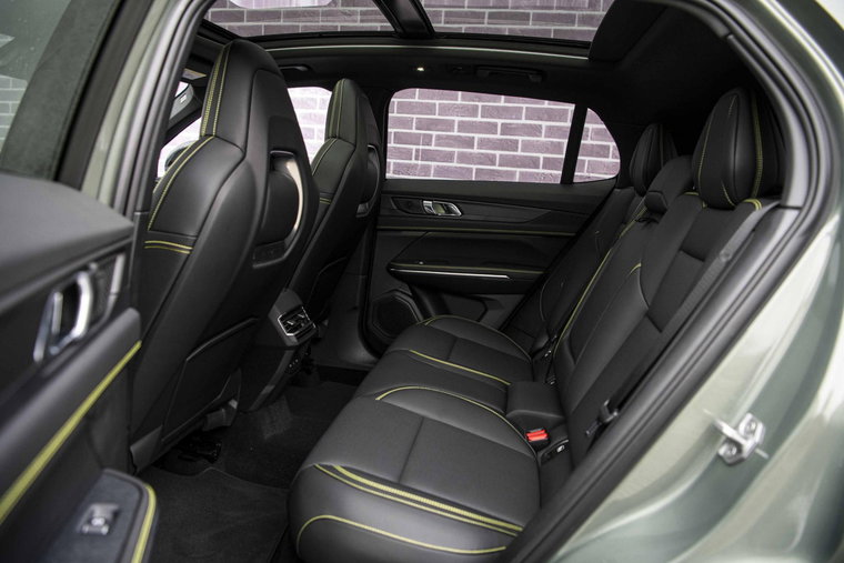 Vehicle Image 19