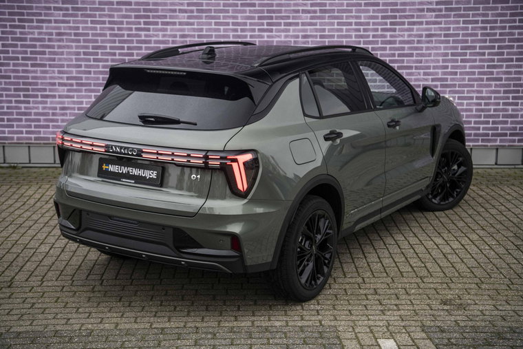 Vehicle Image 24