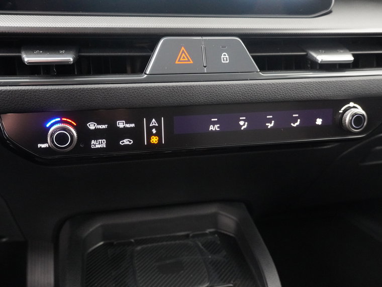 Vehicle Image 29
