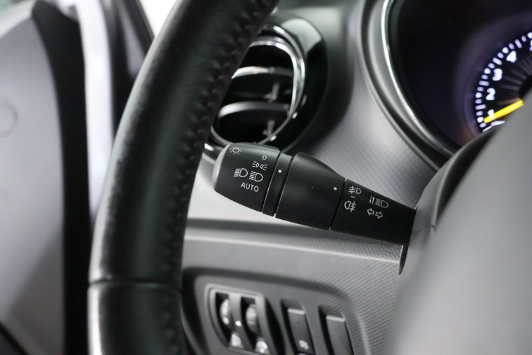 Vehicle Image 23