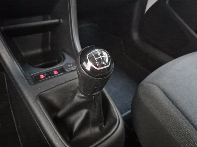 Vehicle Image 24