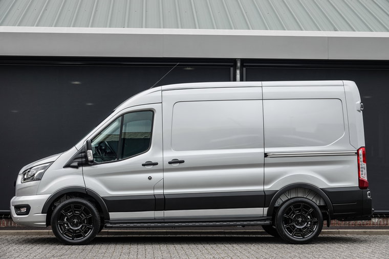 Vehicle Image 35