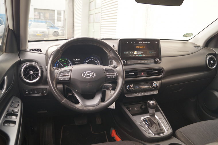 Vehicle Image 9