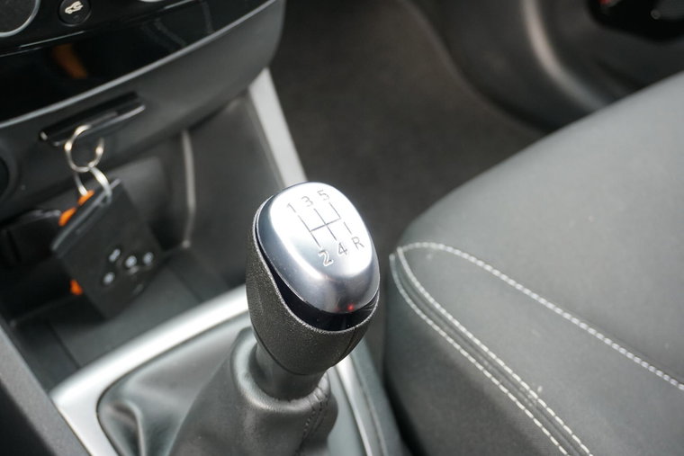 Vehicle Image 23
