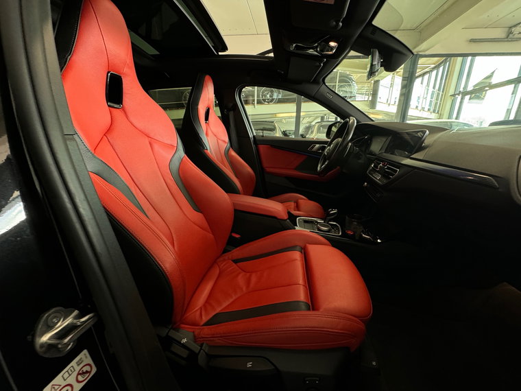 Vehicle Image 39