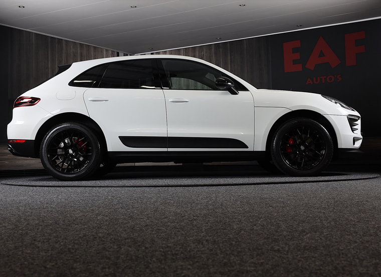 Vehicle Image 41