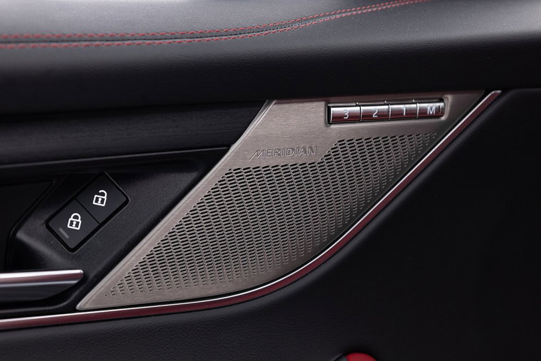 Vehicle Image 24