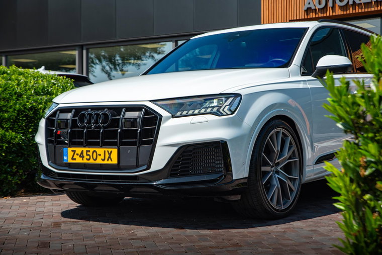 Vehicle Image 9