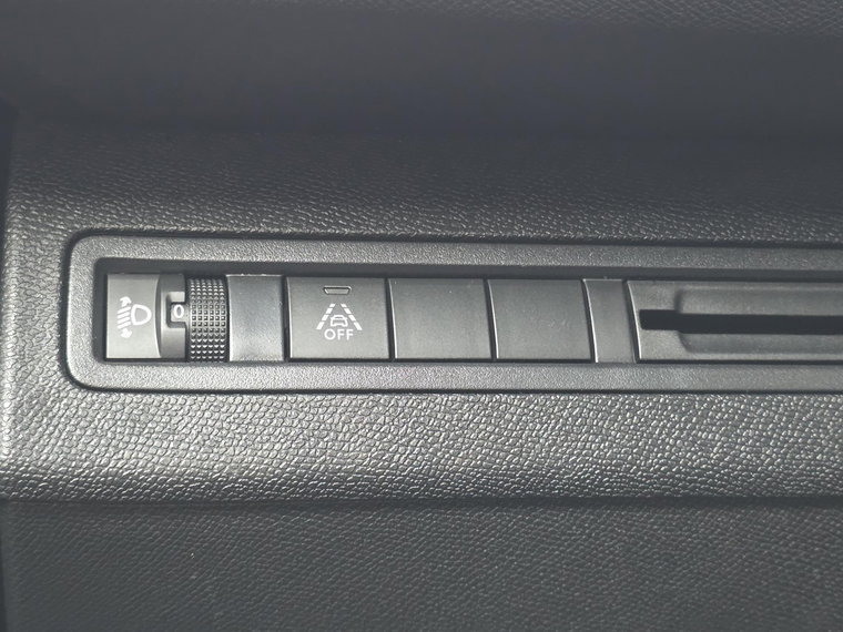 Vehicle Image 38