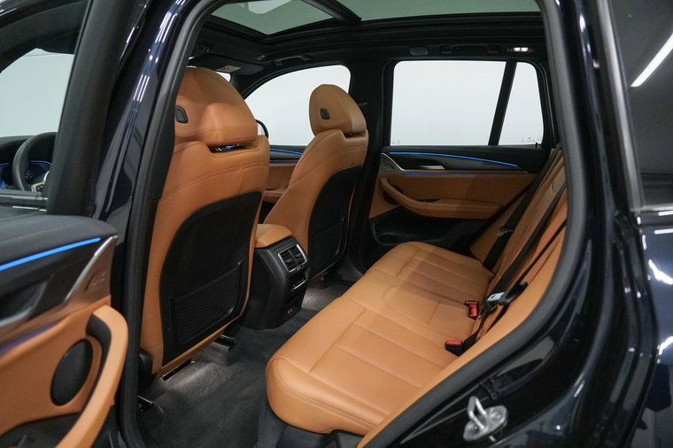 Vehicle Image 31