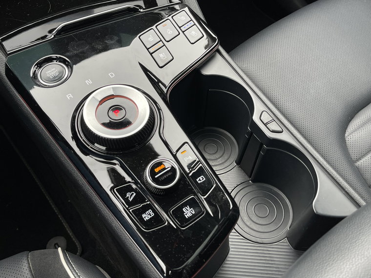 Vehicle Image 23