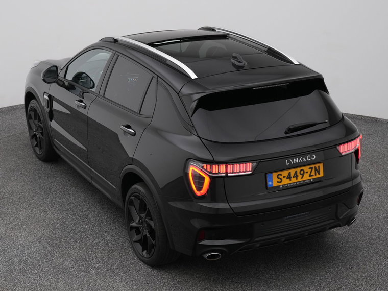 Vehicle Image 25