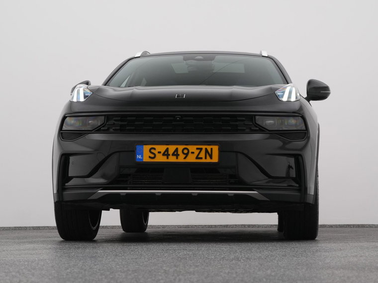 Vehicle Image 33