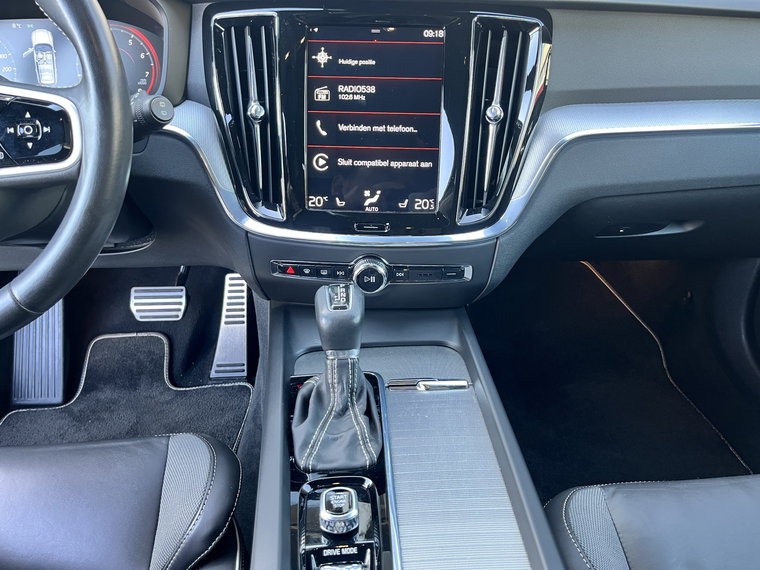Vehicle Image 33