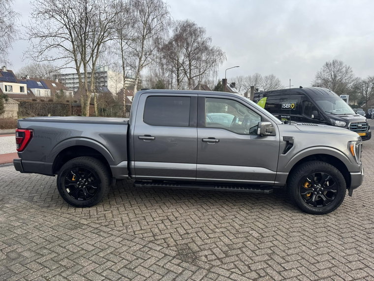 Vehicle Image 7