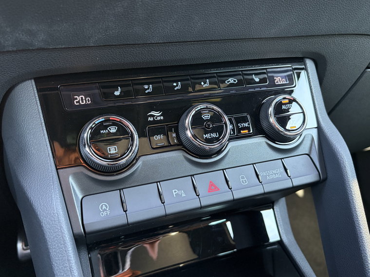 Vehicle Image 40